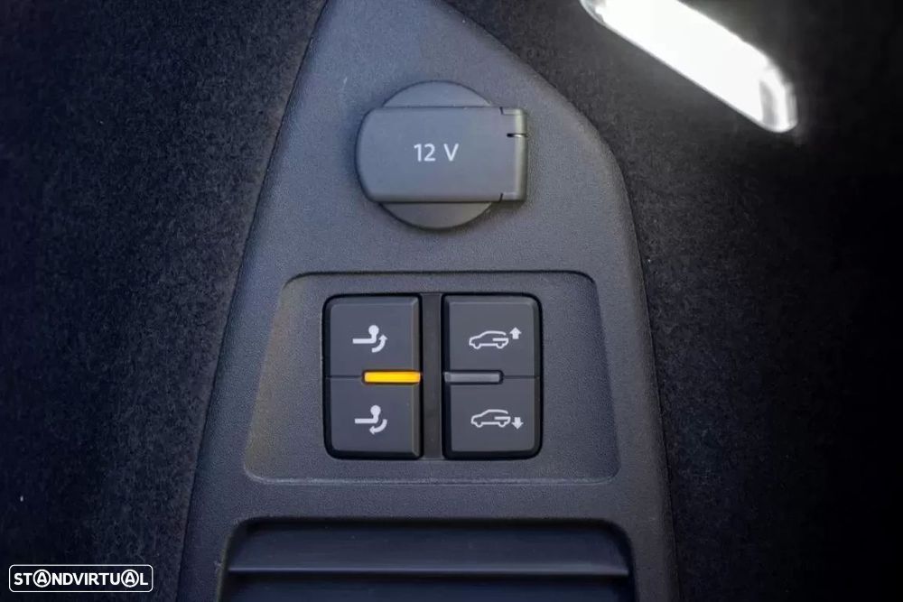 VW Touareg 3.0 TSI e-Hybrid R - 32