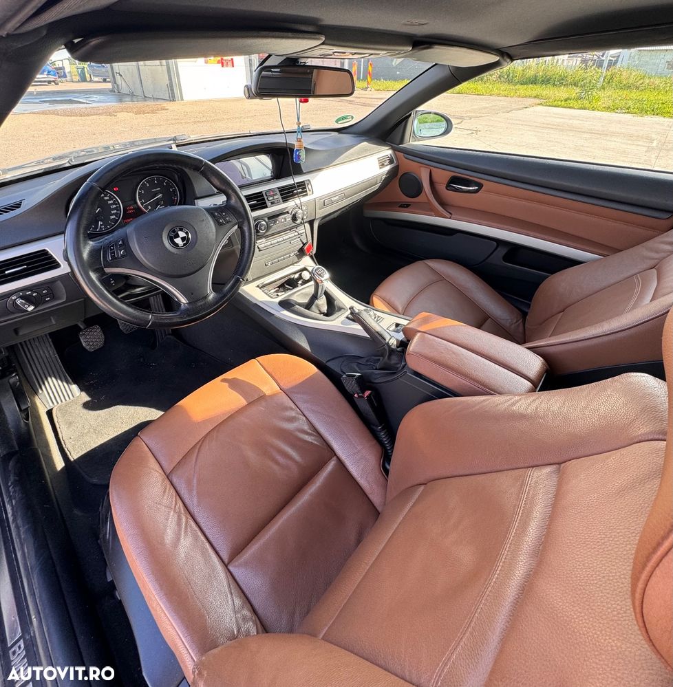 BMW Seria 3 320i - 5