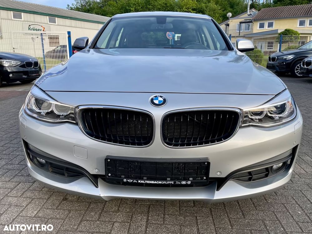 BMW Seria 3 320d Aut. Luxury Line - 2