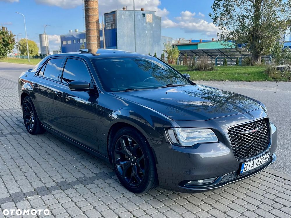 Chrysler 300s - 6