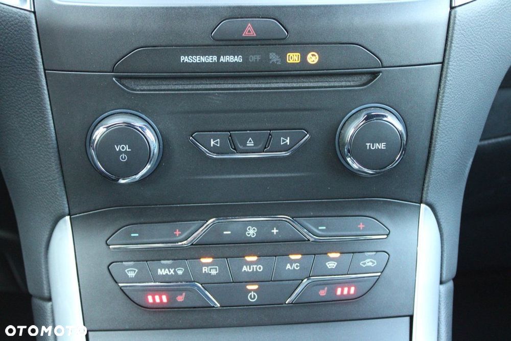 Ford S-Max - 34