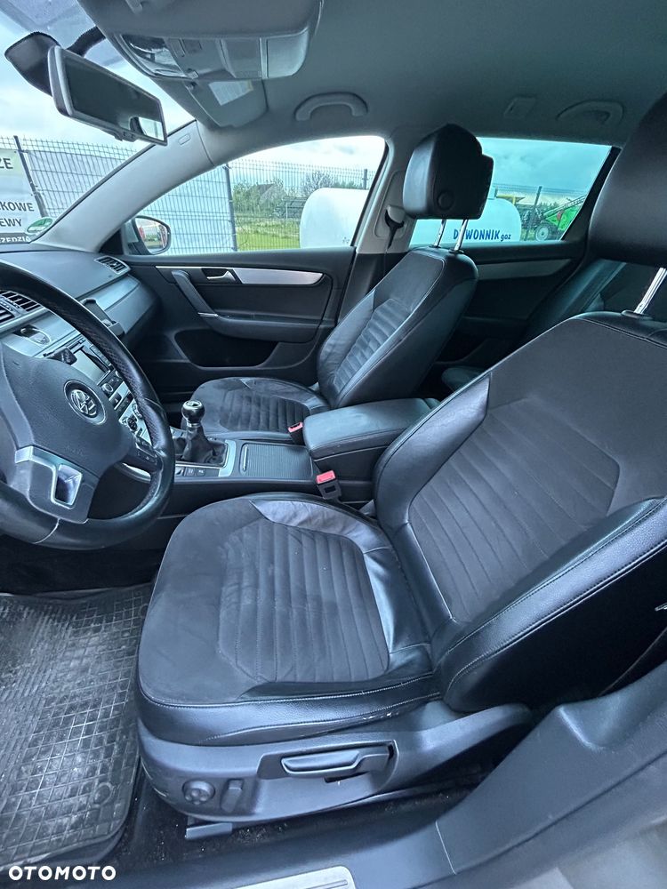 Volkswagen Passat 2.0 TDI DPF Highline - 6