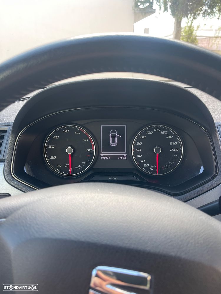 SEAT Arona - 5