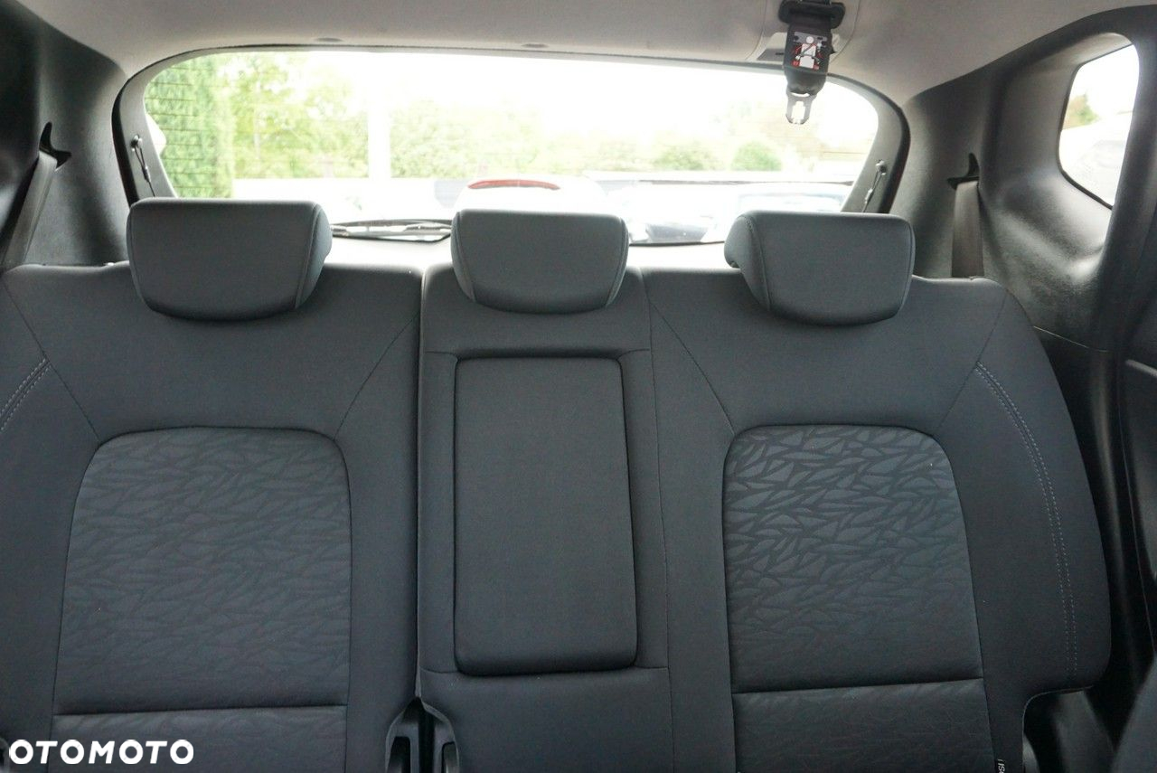 Hyundai ix20 - 24
