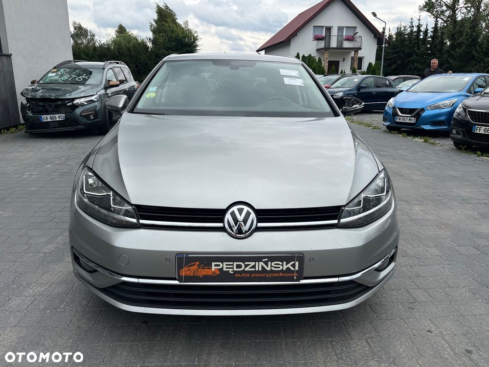 Volkswagen Golf - 2