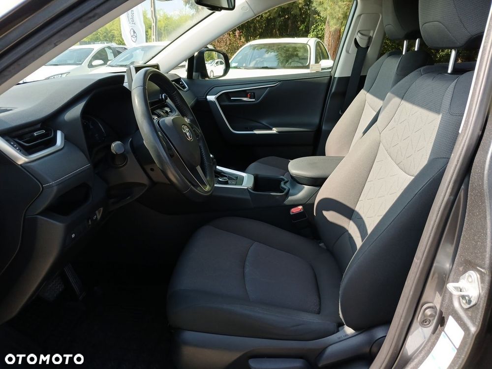 Toyota RAV4 - 9