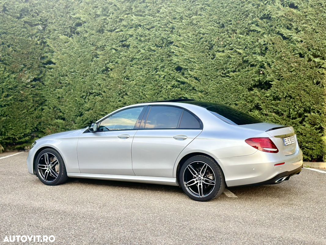 Mercedes-Benz E 220 d 4Matic T 9G-TRONIC AMG Line - 3