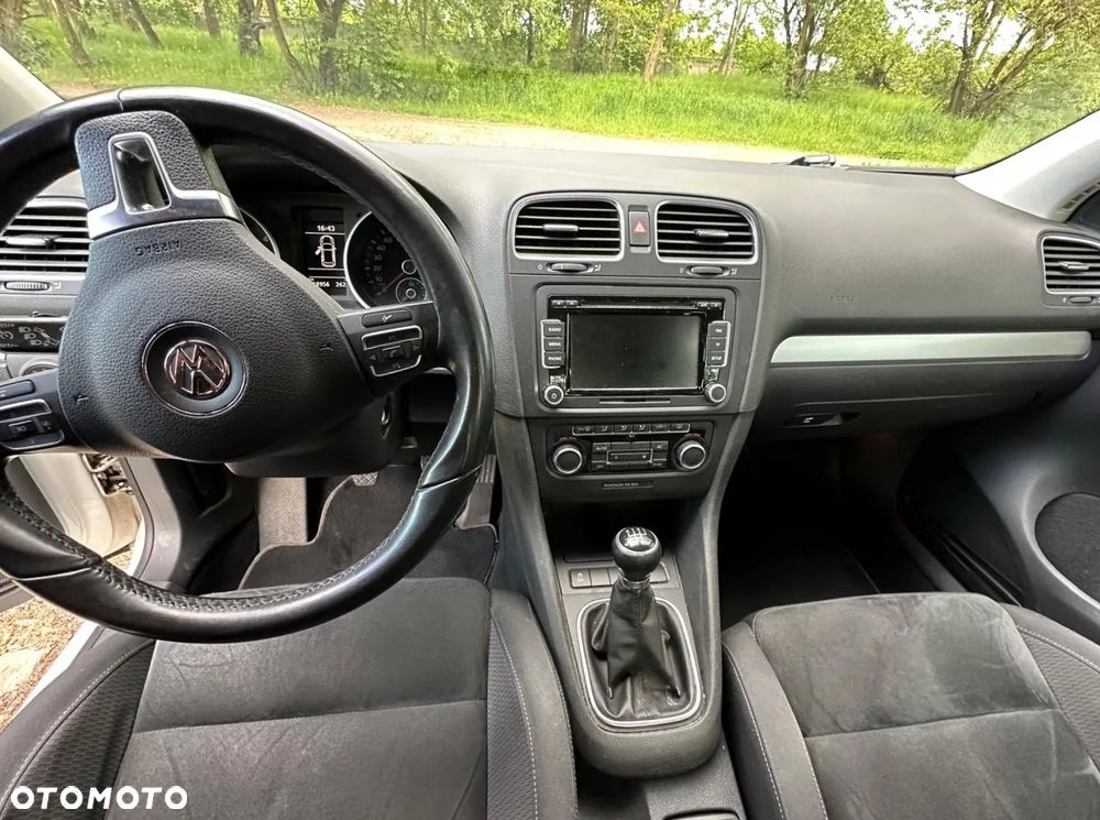 Volkswagen Golf 1.6 TDI Comfortline - 7