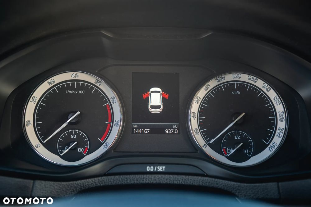 Skoda Karoq 1.0 TSI 4x2 Ambition - 6