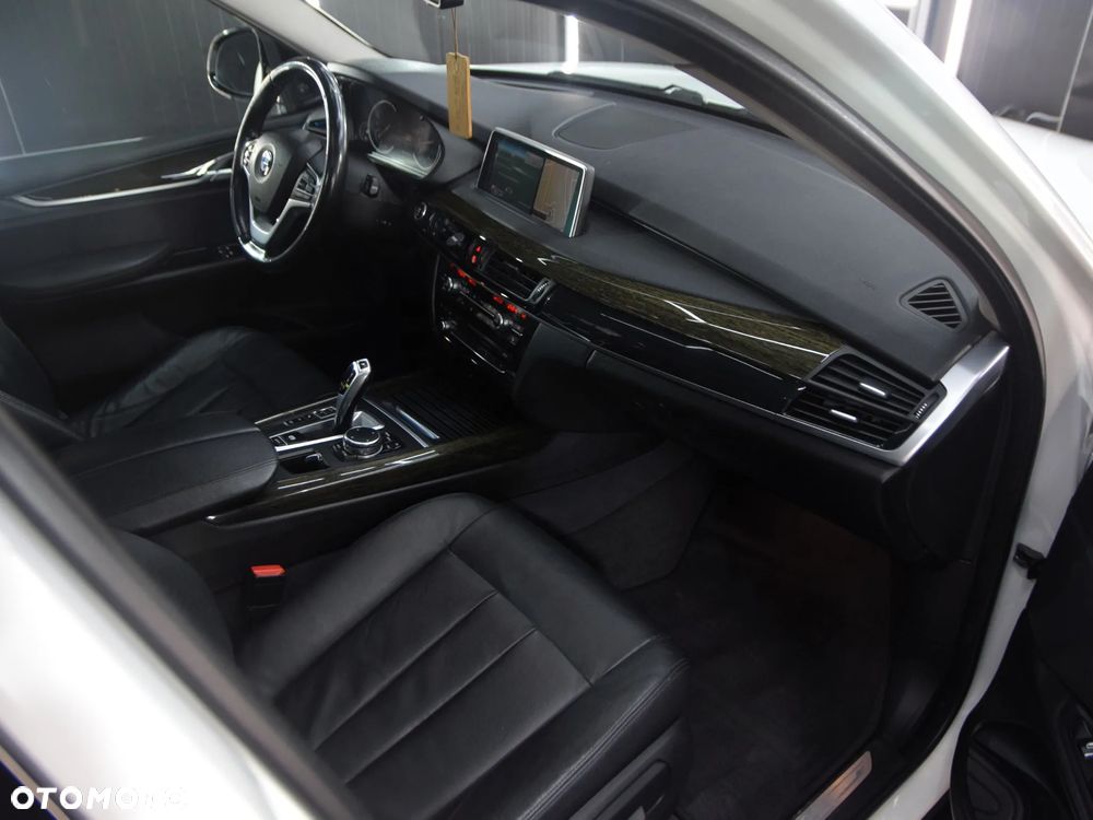 BMW X5 xDrive35i - 7