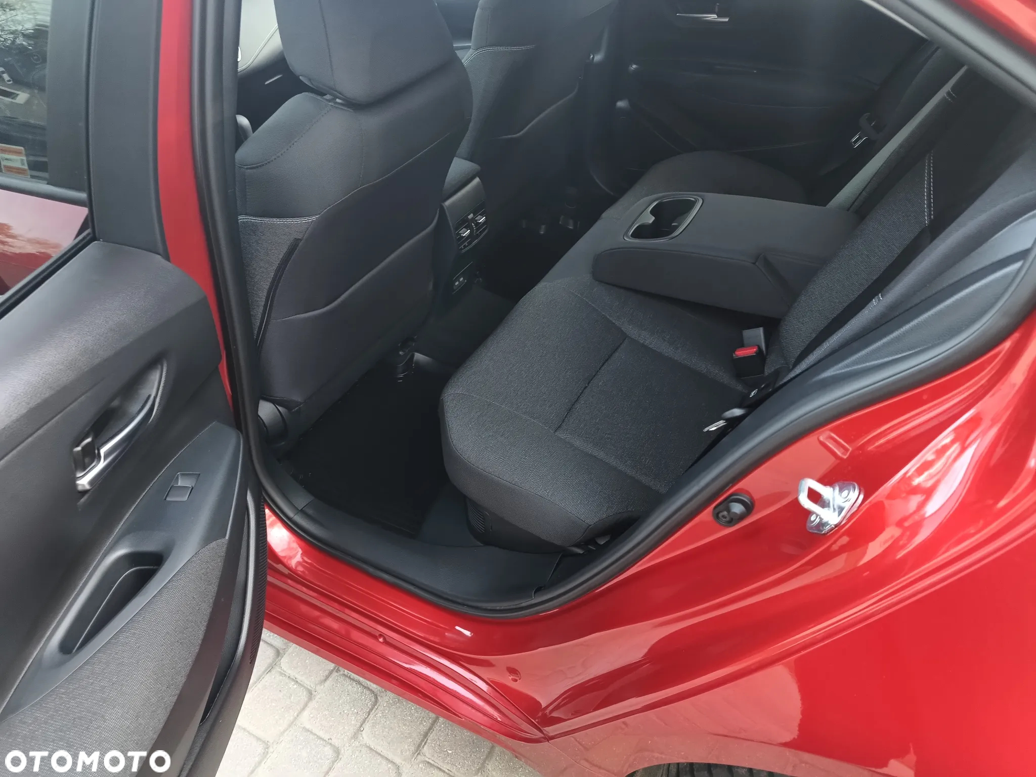 Toyota Corolla 1.8 Hybrid Style - 32
