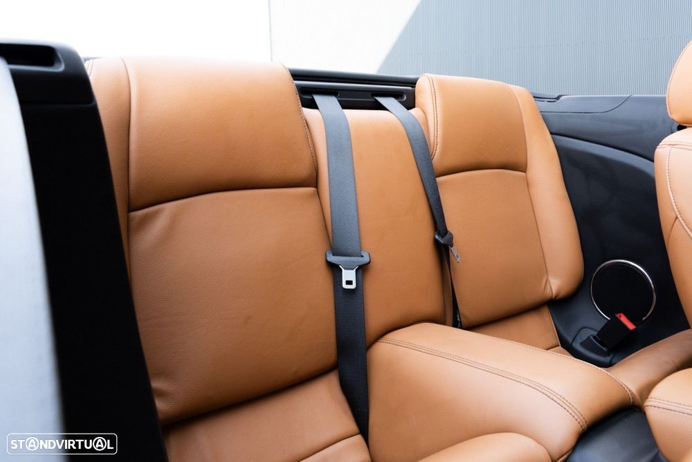 Jaguar XK XK8 4.2 Covertible Classic - 10