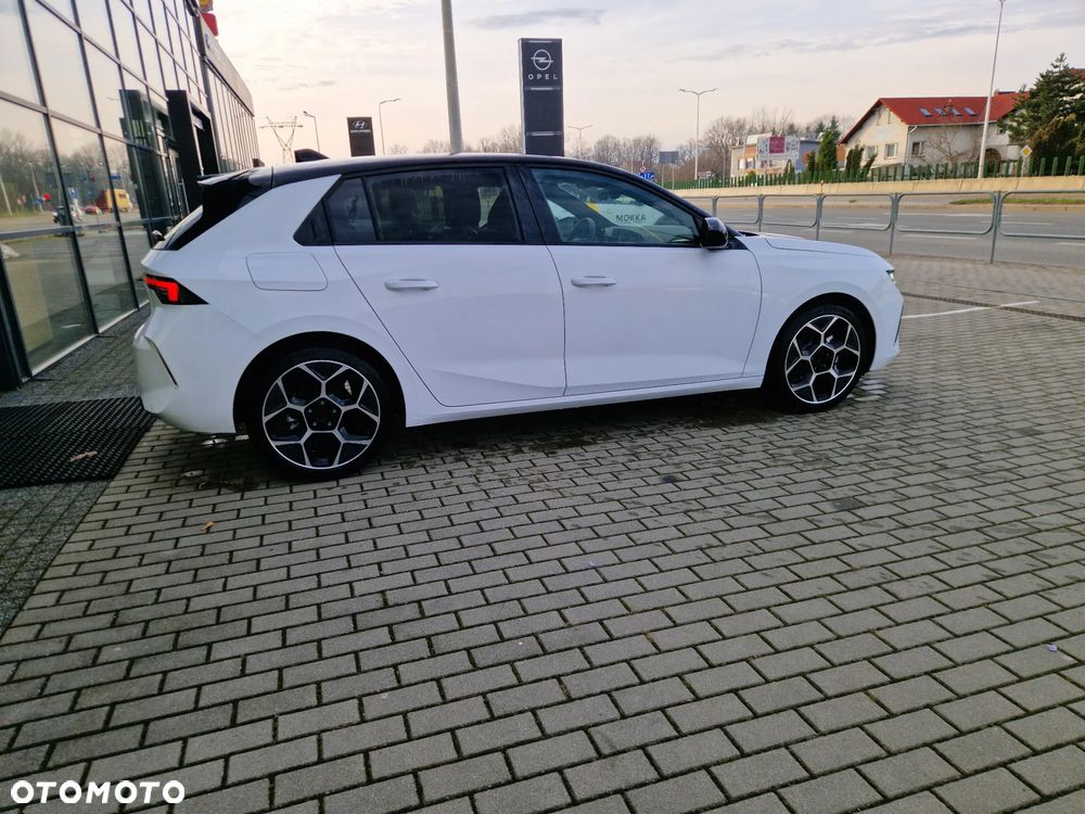 Opel Astra 1.2 T GS Line S&S - 29