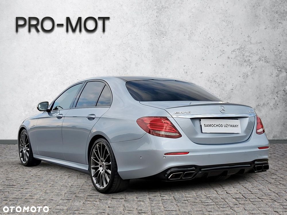 Mercedes-Benz Klasa E - 4