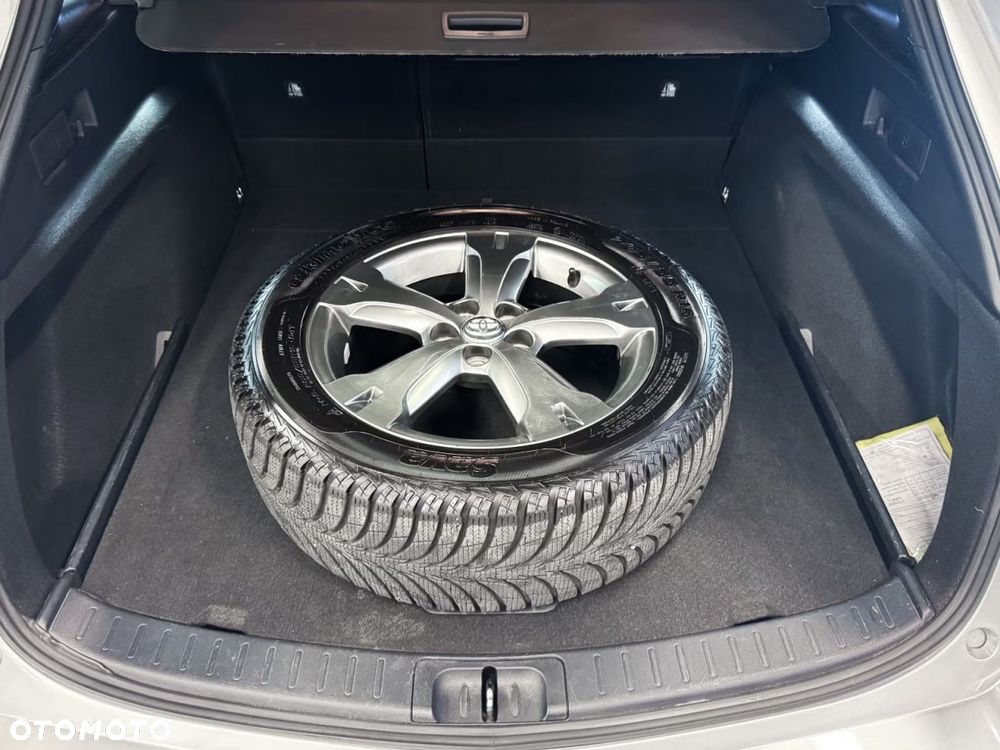 Toyota Corolla 1.8 Hybrid Comfort - 28