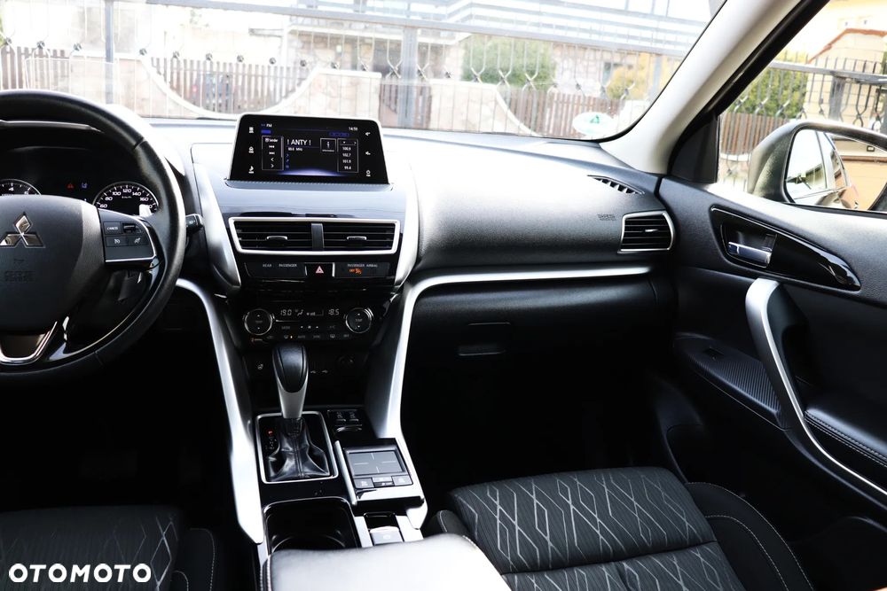 Mitsubishi Eclipse Cross 1.5 T Intense CVT - 28