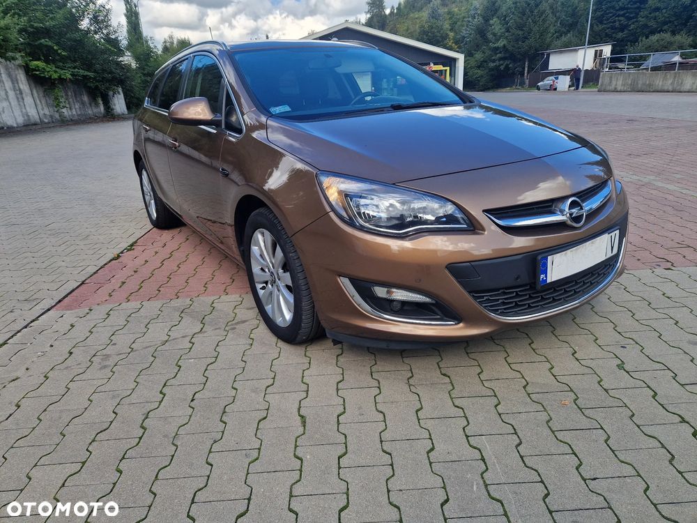 Opel Astra IV 2.0 CDTI Cosmo - 2