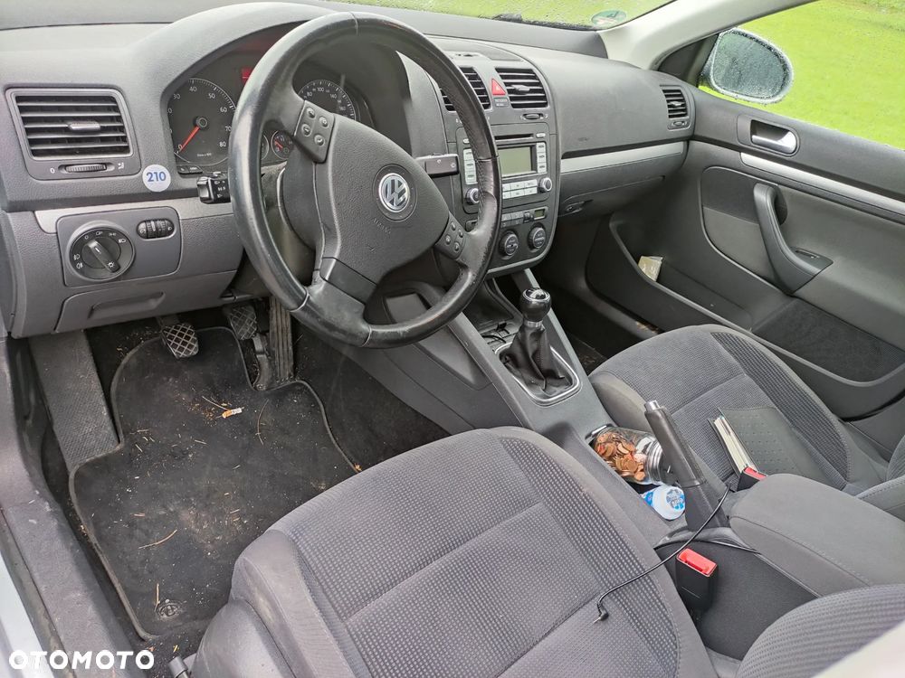 Volkswagen Jetta 1.6 FSI Comfortline - 9
