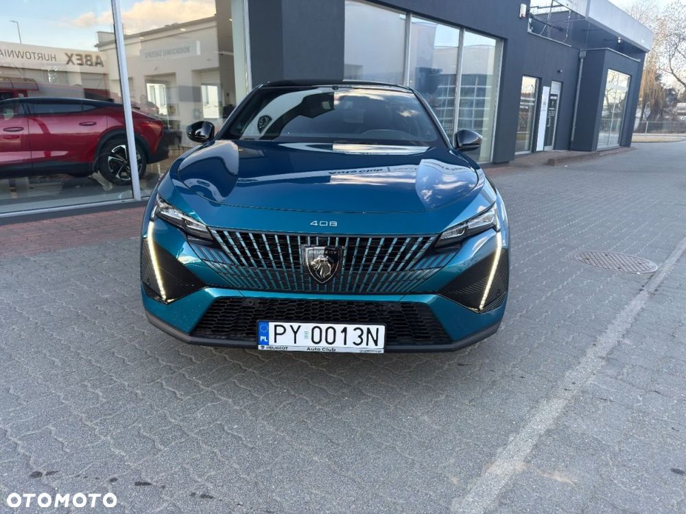 Peugeot 408 - 4