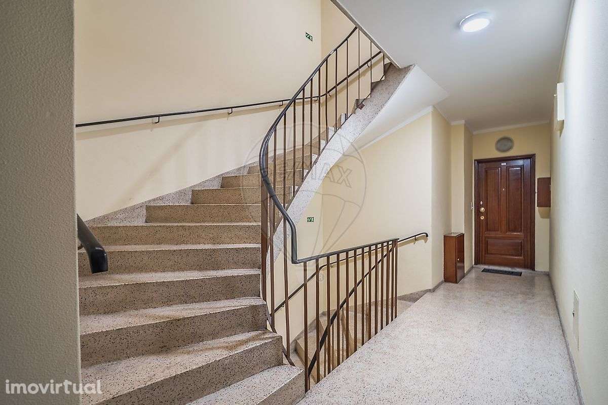 Apartamento T2 para arrendamento - Grande imagem: 2/22
