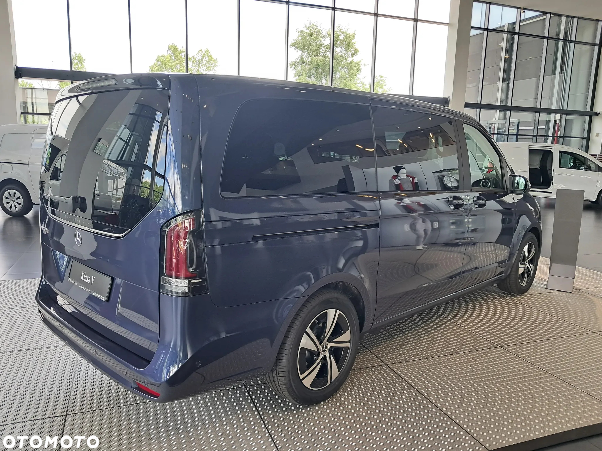 Mercedes-Benz Klasa V 220 d 9G-Tronic (d³ugi) - 3