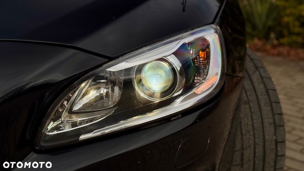 Volvo V60 D4 Geartronic Momentum - 11