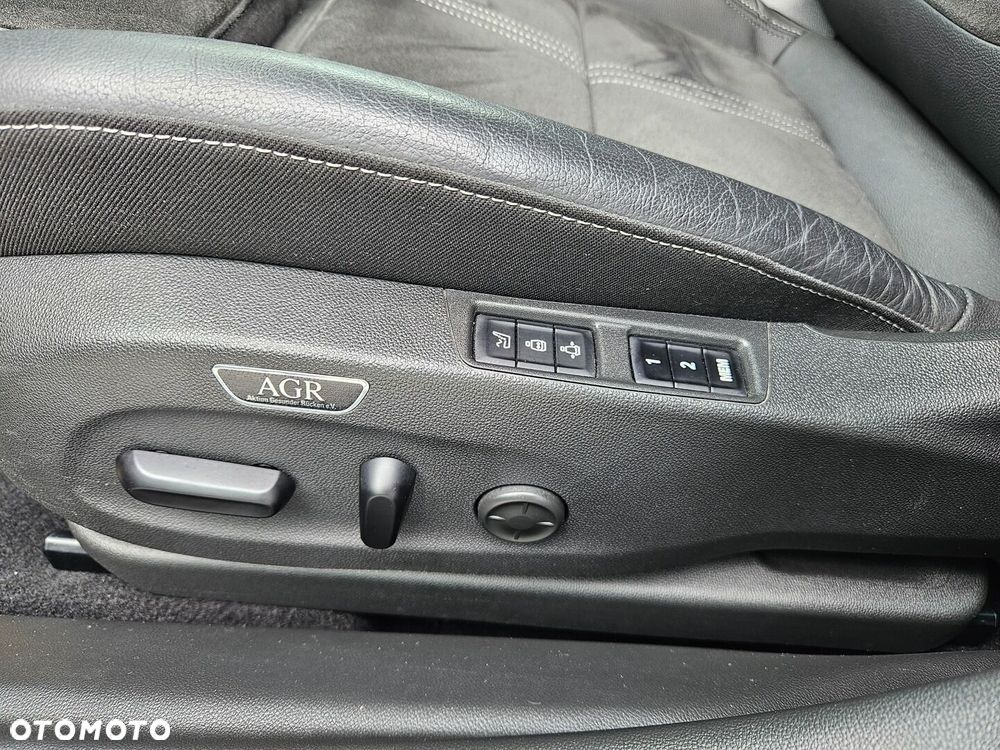 Opel Insignia 2.0 T Business Elegance S&S - 26