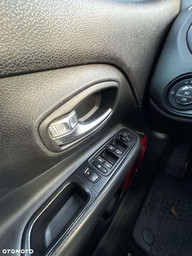 Jeep Renegade 2.0 MultiJet Active Drive Low Automatik Trailhawk - 29