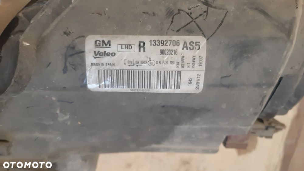 Lampa Opel CORSA D lift  prawa  13392706 - 2