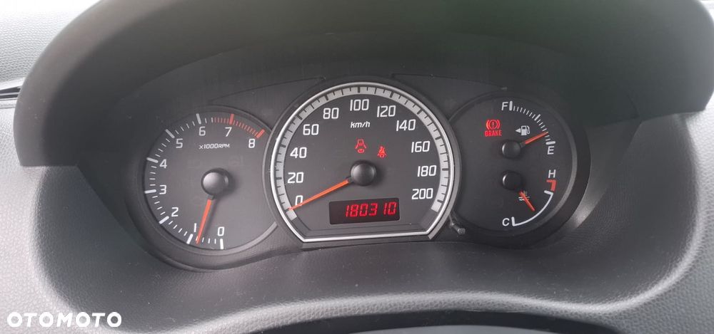 Suzuki Swift 1.3 Classic - 10