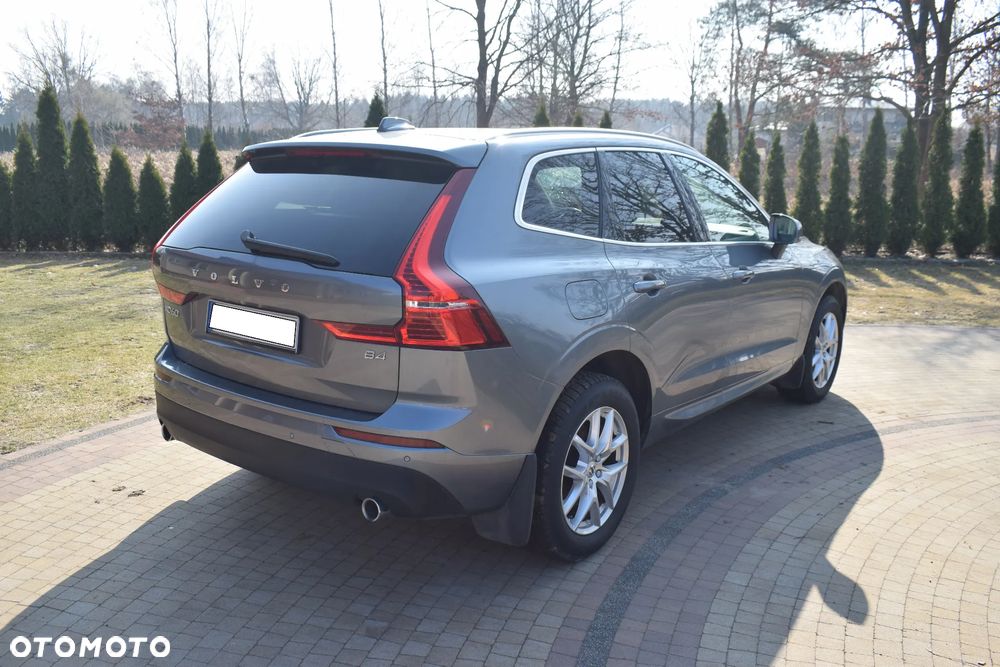Volvo XC 60 B4 D Momentum Pro - 7