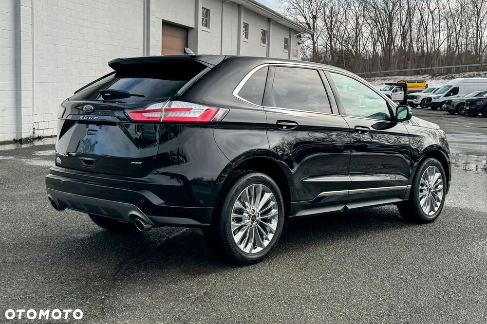 Ford Edge - 4