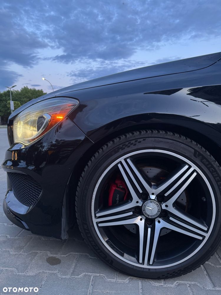 Mercedes-Benz CLA 250 7G-DCT AMG Line - 16