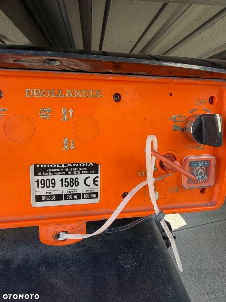 Iveco Daily 35C14 Kontener 8 Palet z windą 750 kg - 9