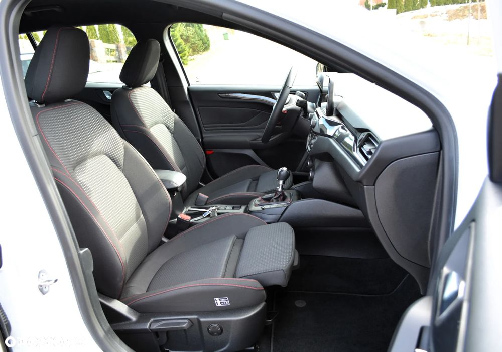 Ford Focus 2.0 TDCi ST-Line ASS - 17