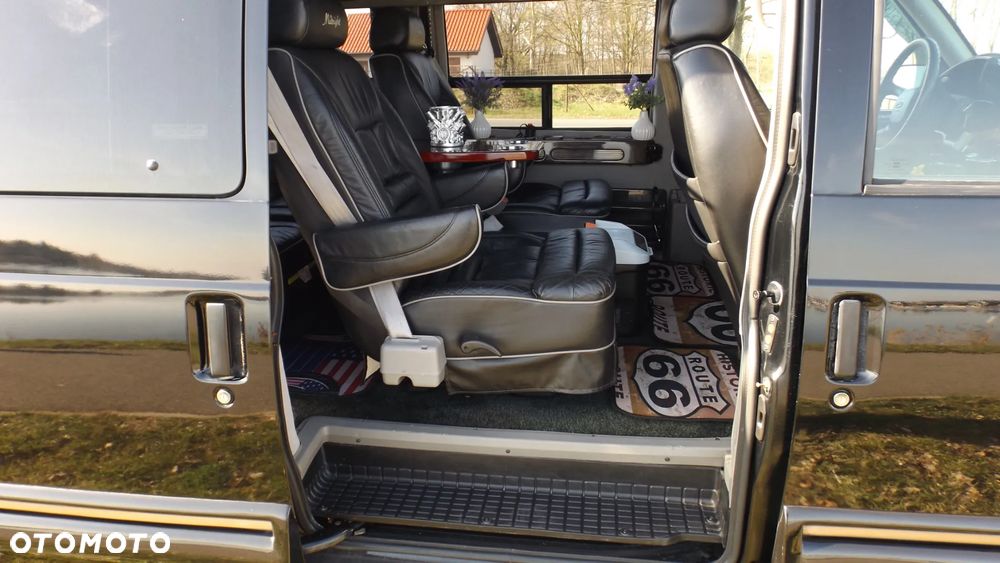 Chevrolet Astro - 17