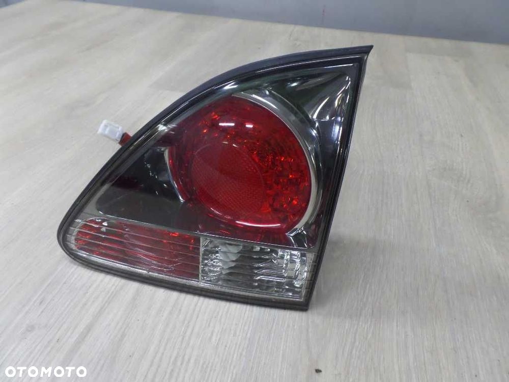 LEXUS RX 300 330 LIFT 00-03 LAMPA TYL PRAWA W KLAPE - 2
