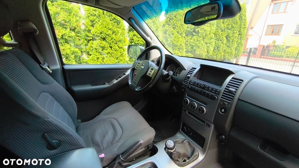 Nissan Pathfinder - 15