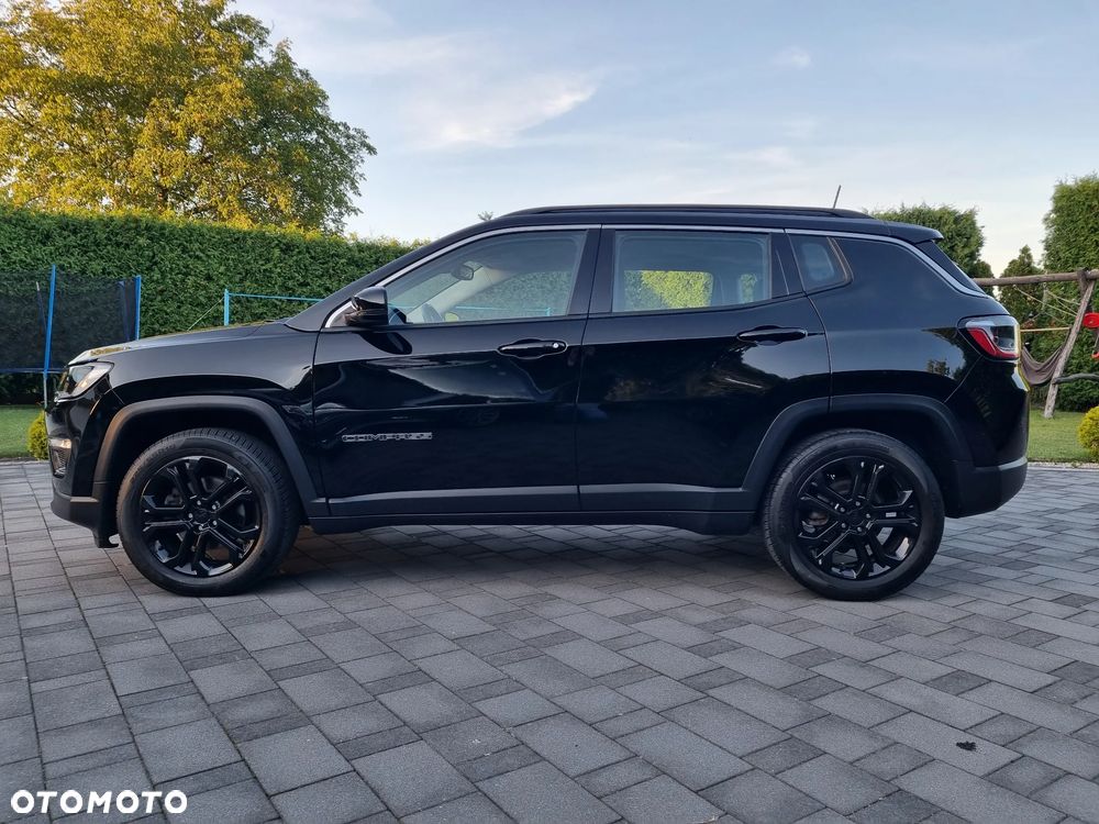 Jeep Compass 1.4 MultiAir Longitude - 32