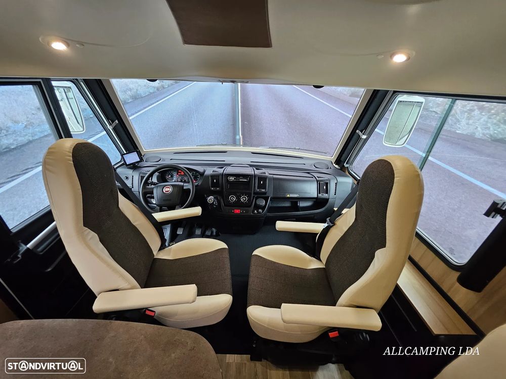 Pilote Aventura G740 CAMA CENTRAL/BASCULANTE - 51