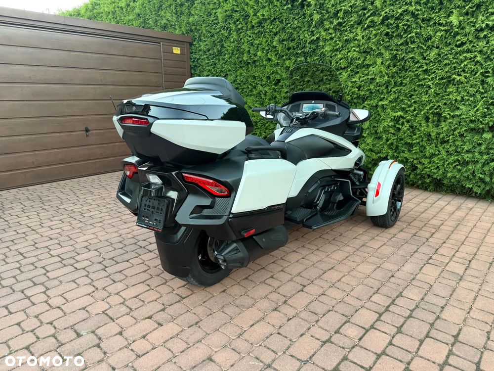 Can-Am Spyder - 7
