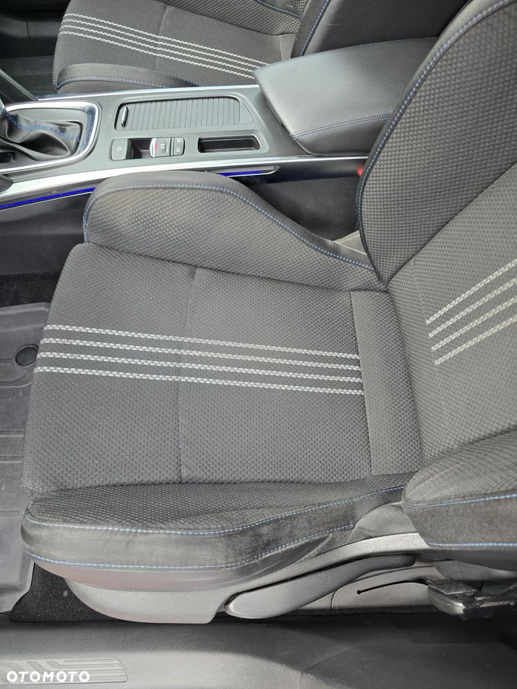 Renault Megane 1.6 TCe GT EDC - 11