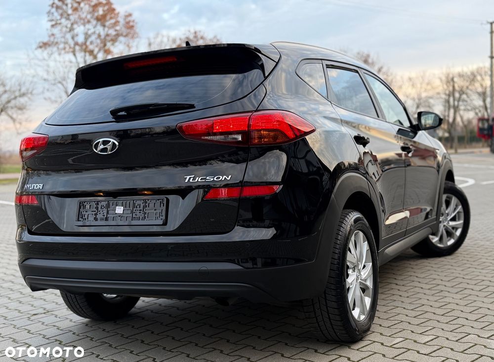 Hyundai Tucson ver-1-6-gdi-bluedrive-go-2wd - 18
