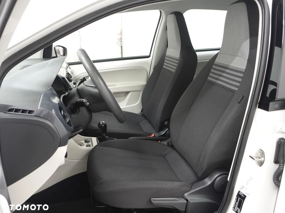 Volkswagen up! - 20