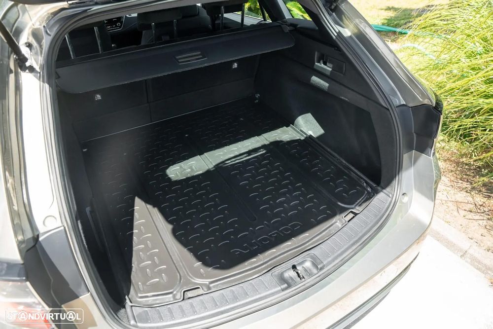 Toyota Corolla Touring Sports 1.8 Hybrid Comfort - 18