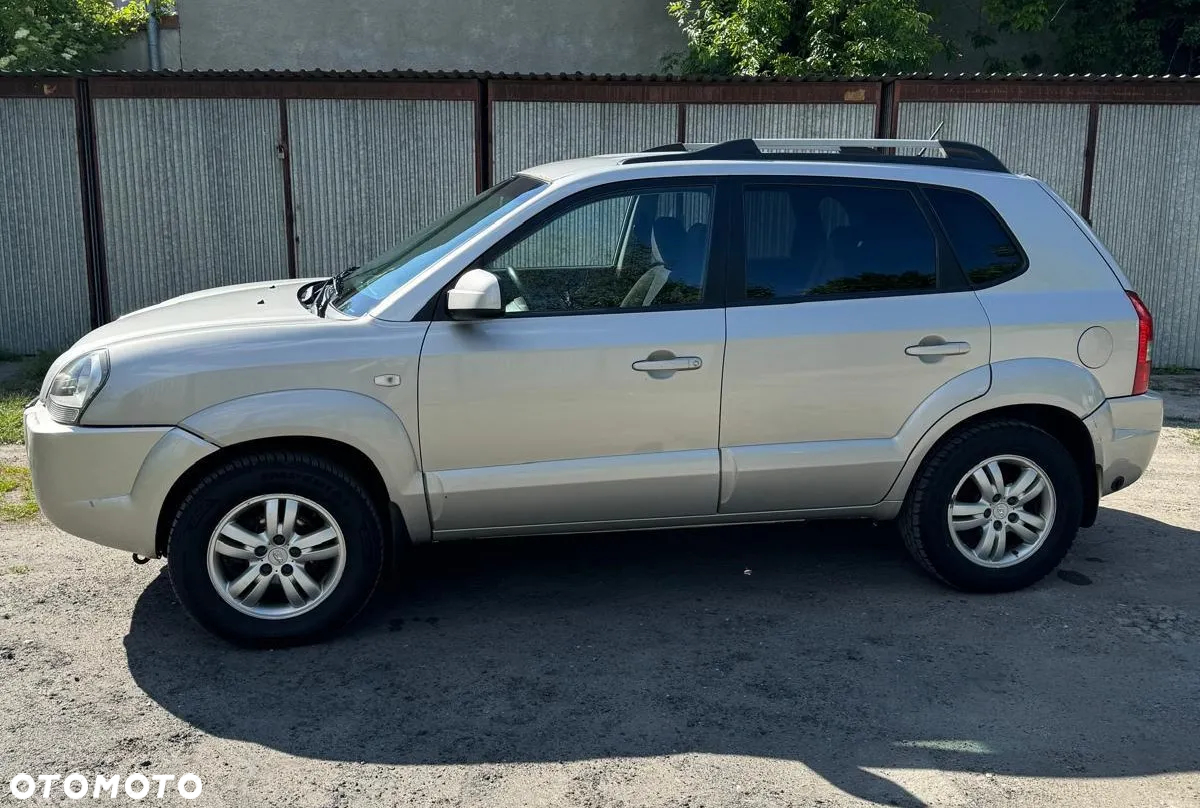 Hyundai Tucson 2.0 Comfort 2WD - 3