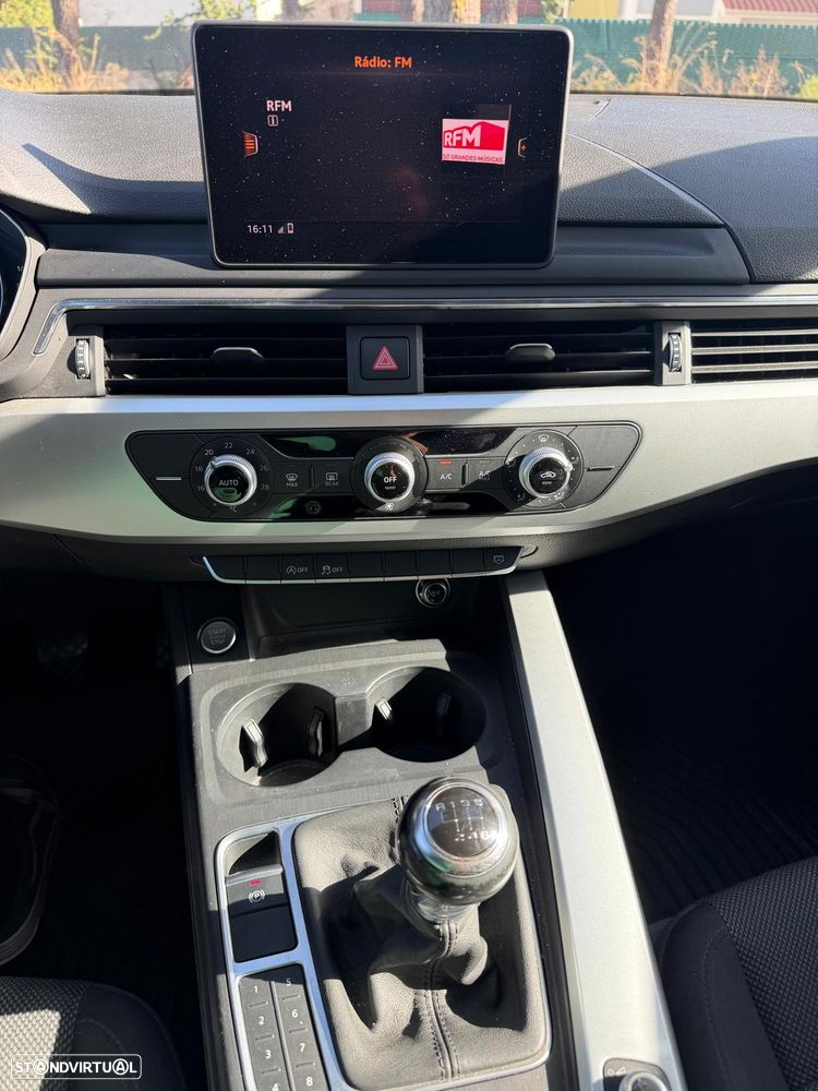 Audi A4 Avant 2.0 TDi Business Line - 12