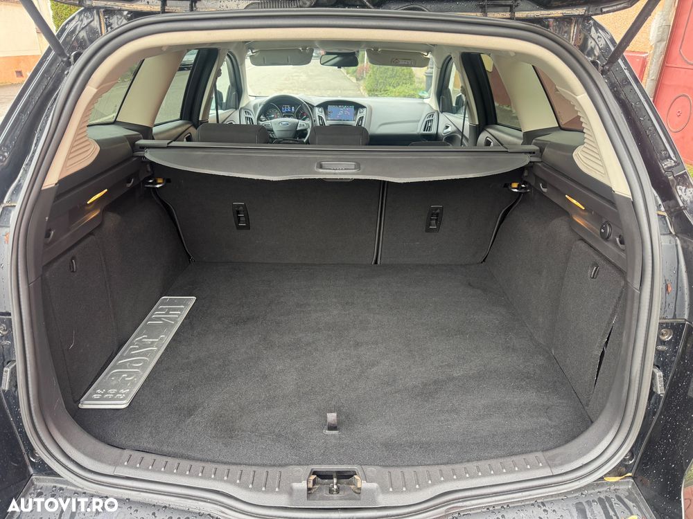 Ford Focus - 8