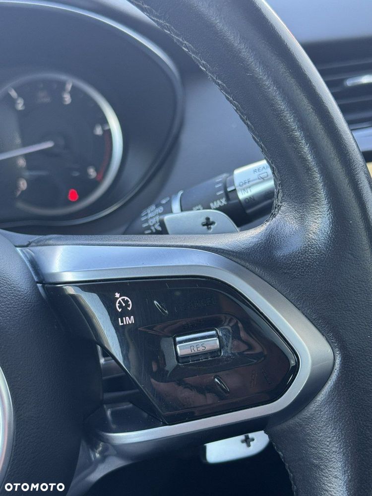 Jaguar E-Pace - 33