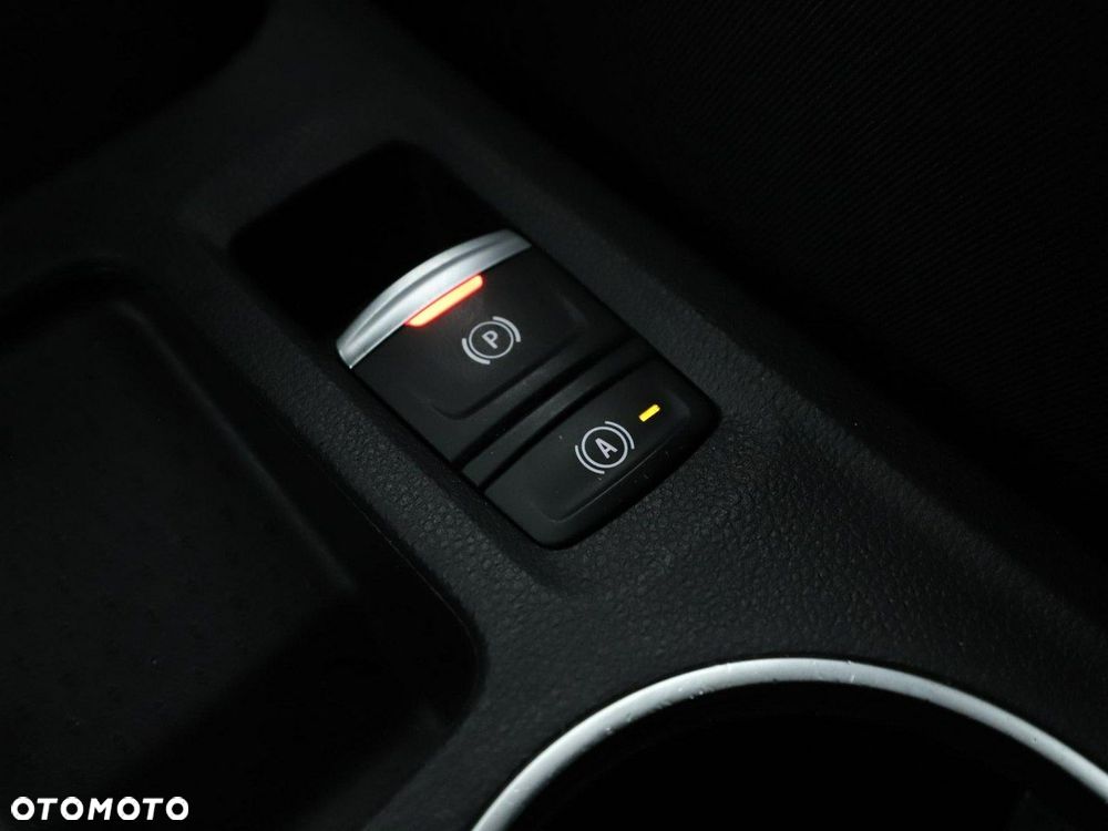 Renault Captur TCe Mild Hybrid 140 EDC GPF EVOLUTION - 31